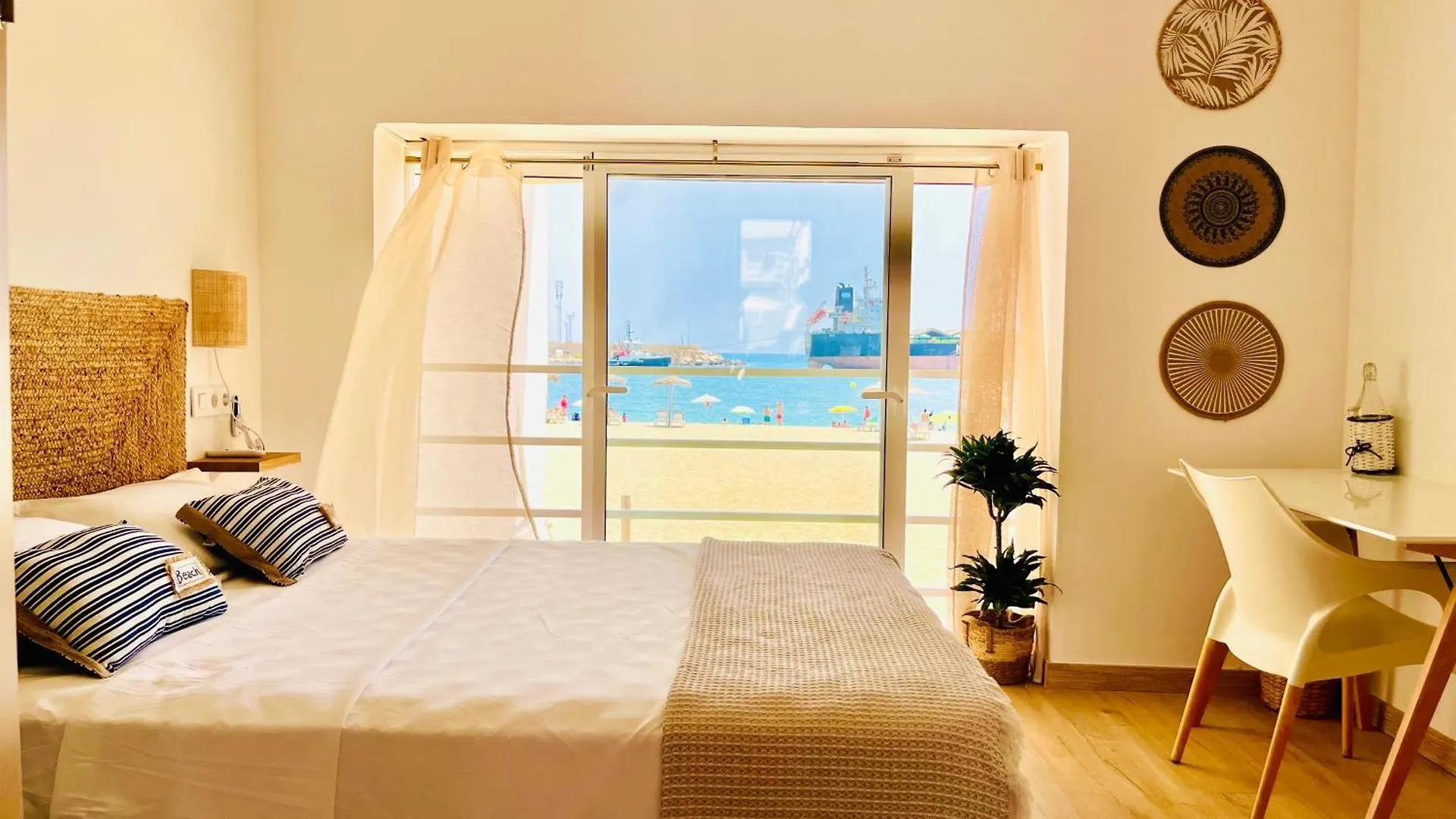 Guest house Hostal Playa Dreams Nautico Adults Garrucha