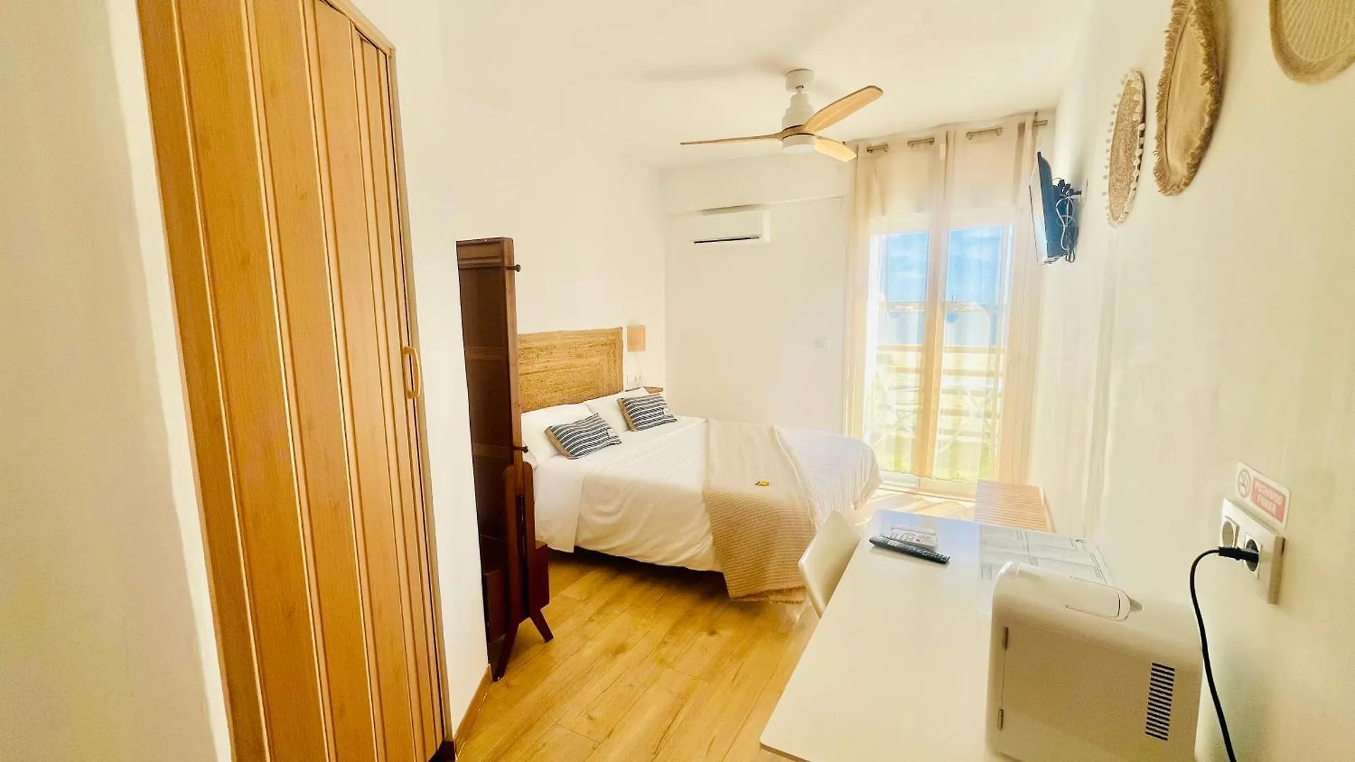 Hostal Playa Dreams Nautico Adults Garrucha Guest house